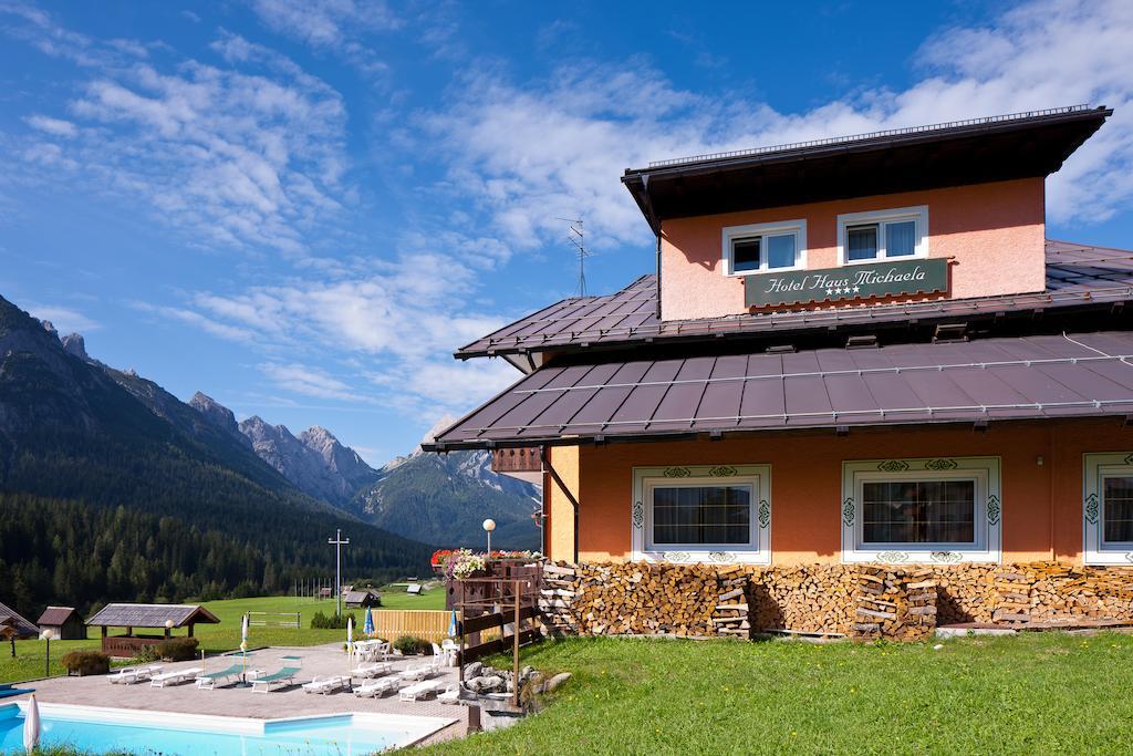Hotel Haus Michaela Sappada Esterno foto